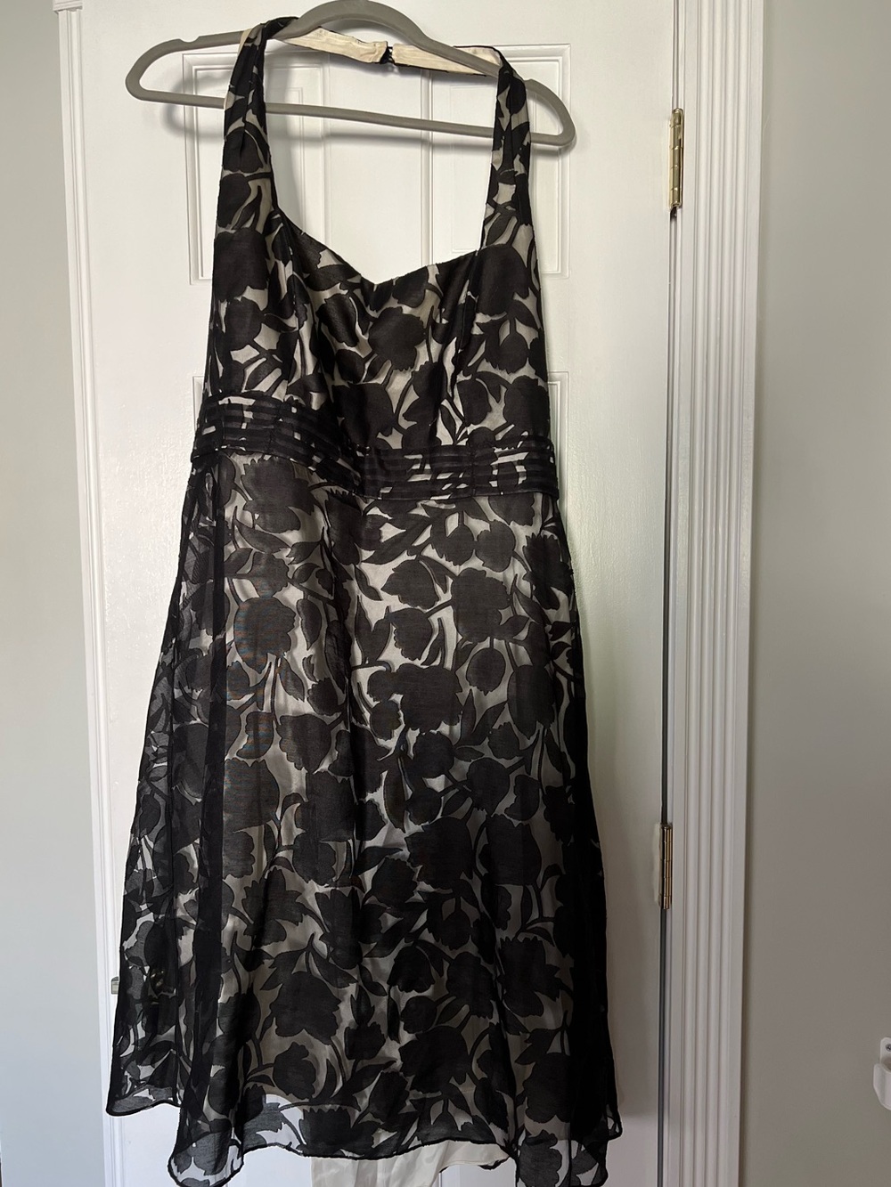 VTG Y2K Ann Taylor Black White Floral Halter Cocktail Dress size 18 Silk Burnout